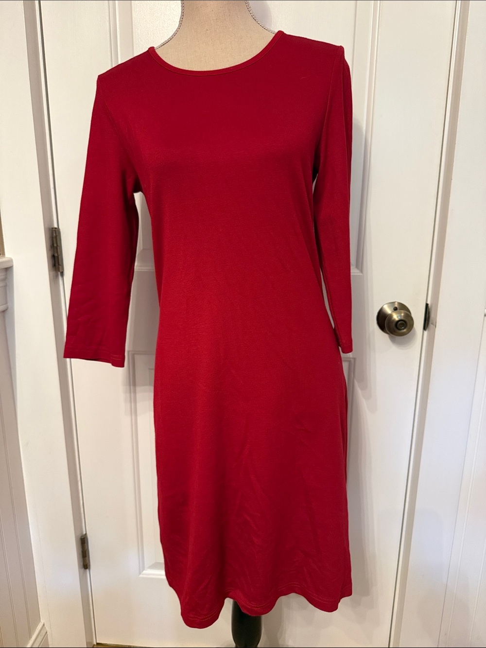 ELLIE KAI DRESS RED 3/4 SLEEVE CREWNECK STRETCH SIZE 8